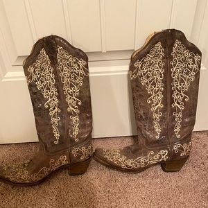 Coral cowgirl boots